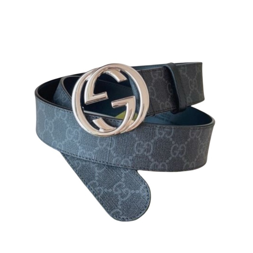 Gucci Belt with Interlocking Silver G buckle